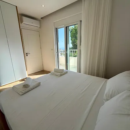 Elio Seaview